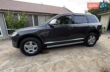 Внедорожник / Кроссовер Volkswagen Touareg 2007 в 