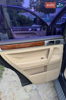 Внедорожник / Кроссовер Volkswagen Touareg 2007 в 