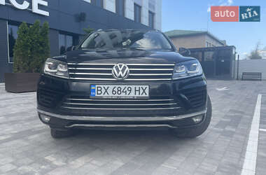 Внедорожник / Кроссовер Volkswagen Touareg 2014 в 