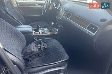 Внедорожник / Кроссовер Volkswagen Touareg 2014 в 
