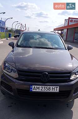 Внедорожник / Кроссовер Volkswagen Touareg 2012 в Виннице