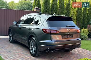 Внедорожник / Кроссовер Volkswagen Touareg 2020 в 