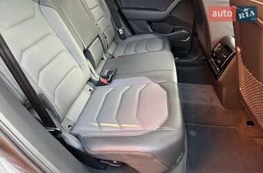 Внедорожник / Кроссовер Volkswagen Touareg 2020 в 