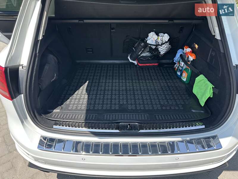 Позашляховик / Кросовер Volkswagen Touareg 2013 в Запоріжжі фото 50 Позашляховик / Кросовер Volkswagen Touareg 2013 в Запоріжжі
