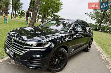 Позашляховик / Кросовер Volkswagen Touareg 2020 в 