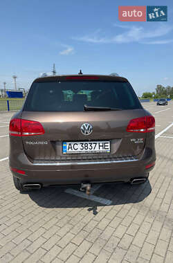 Внедорожник / Кроссовер Volkswagen Touareg 2010 в 