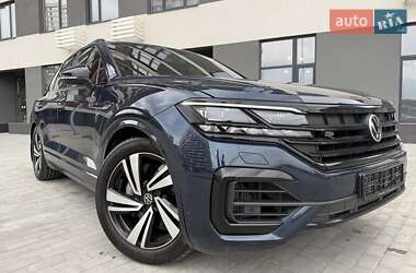 Позашляховик / Кросовер Volkswagen Touareg 2024 в Києві