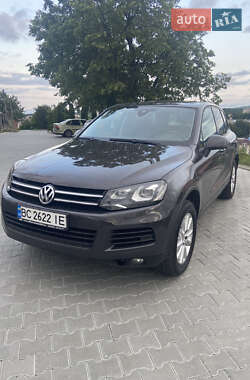 Внедорожник / Кроссовер Volkswagen Touareg 2012 в Трускавце