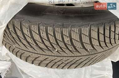 Внедорожник / Кроссовер Volkswagen Touareg 2013 в 