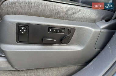 Внедорожник / Кроссовер Volkswagen Touareg 2004 в 