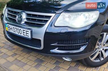 Позашляховик / Кросовер Volkswagen Touareg 2008 в 