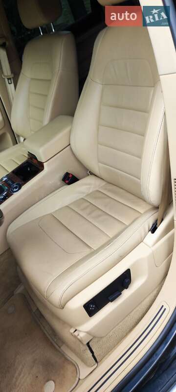 Внедорожник / Кроссовер Volkswagen Touareg 2008 в Одессе