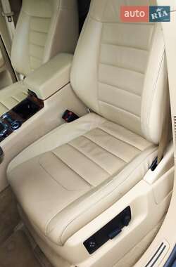 Позашляховик / Кросовер Volkswagen Touareg 2008 в 
