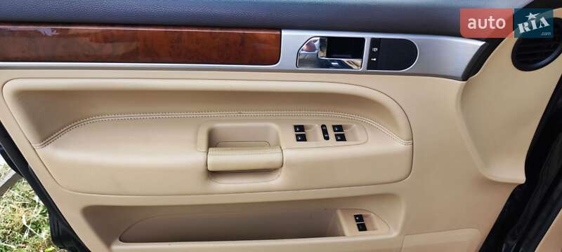 Внедорожник / Кроссовер Volkswagen Touareg 2008 в Одессе