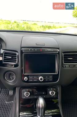 Внедорожник / Кроссовер Volkswagen Touareg 2016 в 