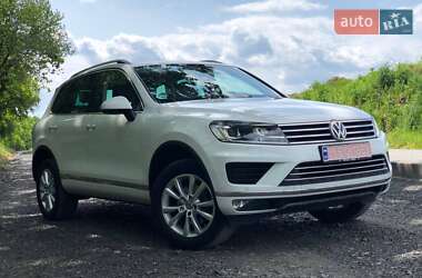 Позашляховик / Кросовер Volkswagen Touareg 2016 в Луцьку