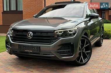 Внедорожник / Кроссовер Volkswagen Touareg 2021 в Киеве