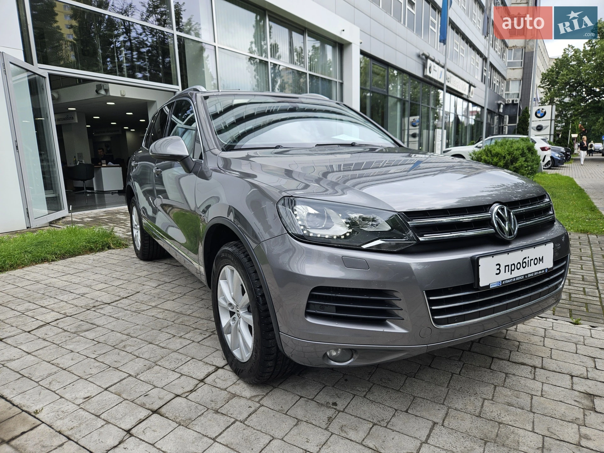 2013 Volkswagen Touareg - мініатюра 3