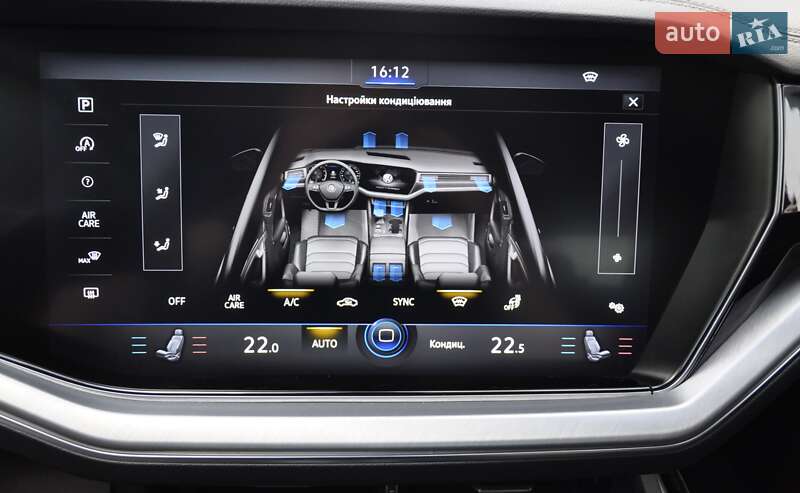 Внедорожник / Кроссовер Volkswagen Touareg 2018 в Одессе