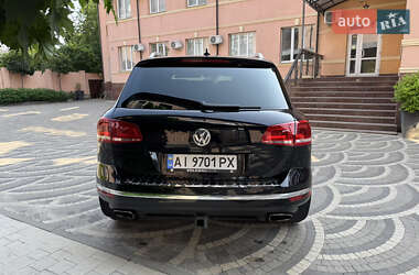 Внедорожник / Кроссовер Volkswagen Touareg 2015 в 
