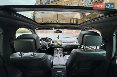 Внедорожник / Кроссовер Volkswagen Touareg 2015 в 
