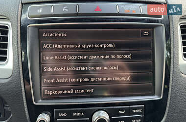 Внедорожник / Кроссовер Volkswagen Touareg 2015 в 