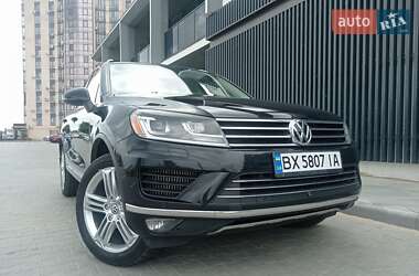 Внедорожник / Кроссовер Volkswagen Touareg 2014 в 