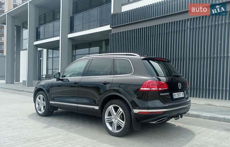 Позашляховик / Кросовер Volkswagen Touareg 2014 в Черкасах