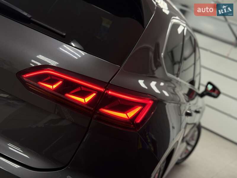 Позашляховик / Кросовер Volkswagen Touareg 2019 в Тернополі