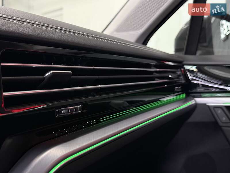 Позашляховик / Кросовер Volkswagen Touareg 2019 в Тернополі