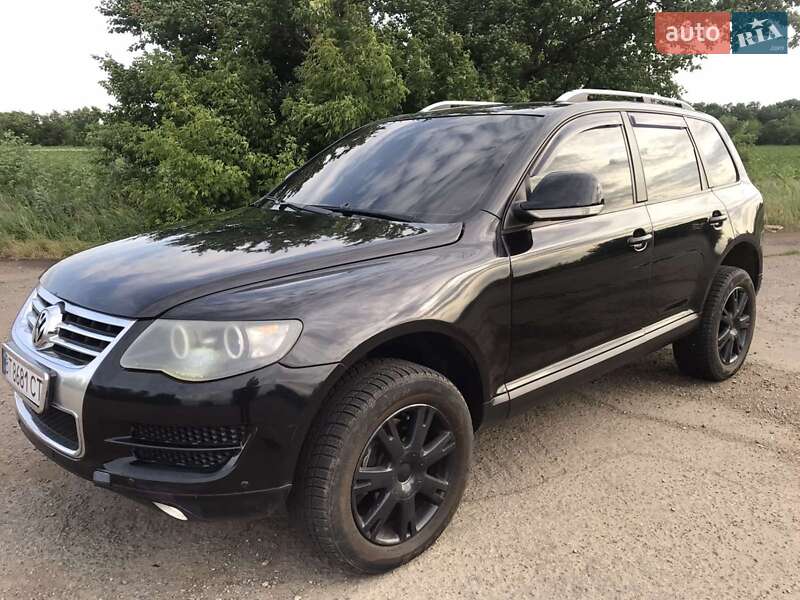 Позашляховик / Кросовер Volkswagen Touareg 2008 в Первомайську