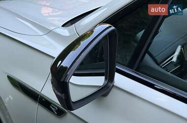 Позашляховик / Кросовер Volkswagen Touareg 2022 в 