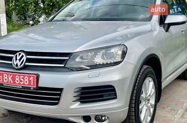 Позашляховик / Кросовер Volkswagen Touareg 2011 в Козятині