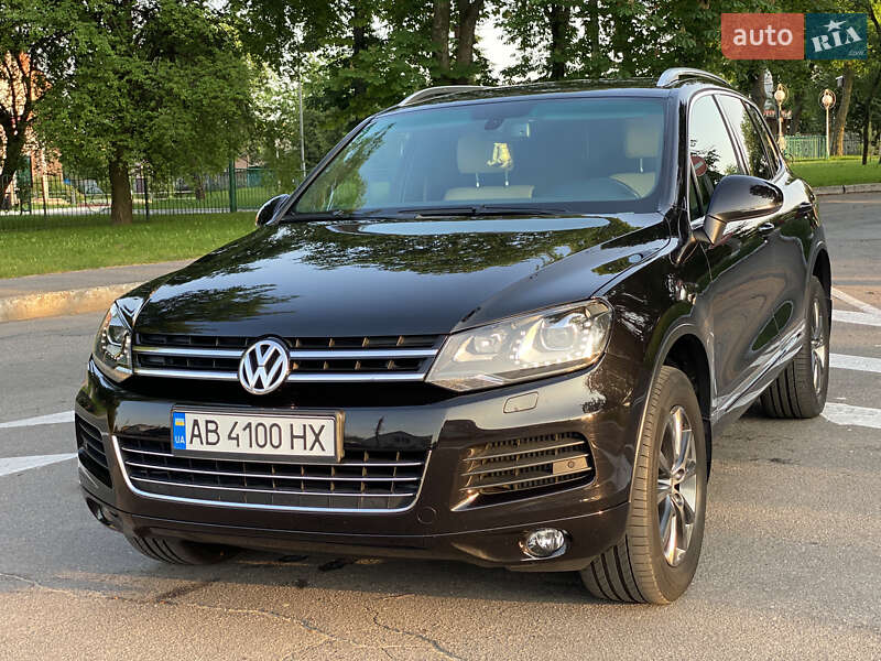 Внедорожник / Кроссовер Volkswagen Touareg 2013 в Виннице