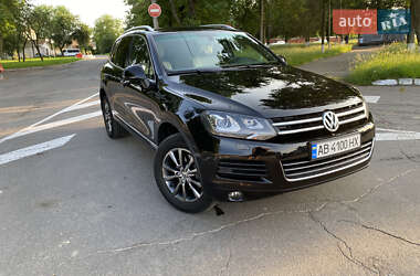 Внедорожник / Кроссовер Volkswagen Touareg 2013 в 
