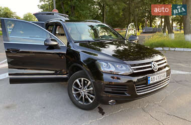 Внедорожник / Кроссовер Volkswagen Touareg 2013 в 