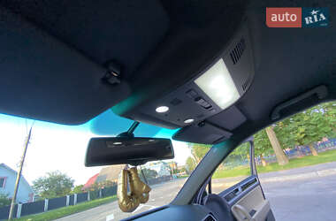 Внедорожник / Кроссовер Volkswagen Touareg 2013 в 