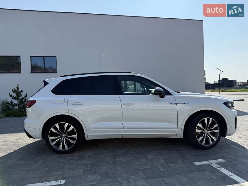 Внедорожник / Кроссовер Volkswagen Touareg 2019 в Луцке