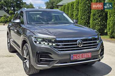 Внедорожник / Кроссовер Volkswagen Touareg 2020 в Калуше