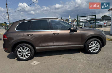 Внедорожник / Кроссовер Volkswagen Touareg 2012 в 