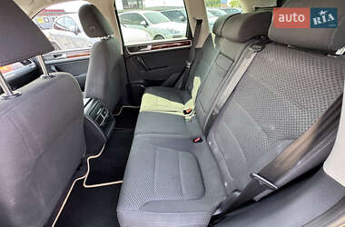 Внедорожник / Кроссовер Volkswagen Touareg 2012 в 