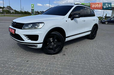 Позашляховик / Кросовер Volkswagen Touareg 2016 в Дрогобичі
