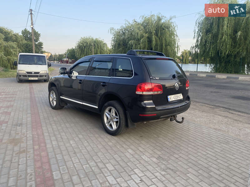 Позашляховик / Кросовер Volkswagen Touareg 2006 в Тростянці
