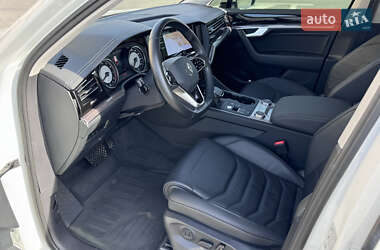 Внедорожник / Кроссовер Volkswagen Touareg 2021 в 