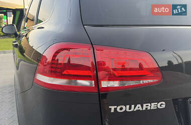 Позашляховик / Кросовер Volkswagen Touareg 2015 в 