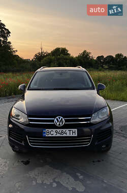 Внедорожник / Кроссовер Volkswagen Touareg 2012 в Радехове