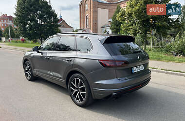 Внедорожник / Кроссовер Volkswagen Touareg 2020 в 