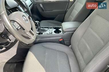 Внедорожник / Кроссовер Volkswagen Touareg 2015 в 