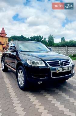 Внедорожник / Кроссовер Volkswagen Touareg 2007 в 