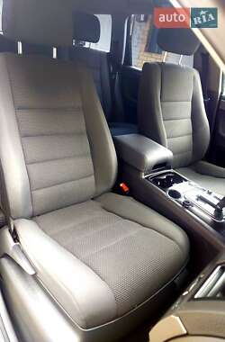 Внедорожник / Кроссовер Volkswagen Touareg 2007 в 